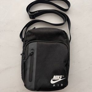Nike Cross body